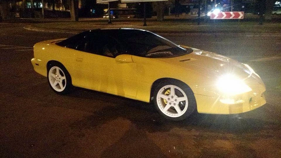 Chevrolet Camaro 4