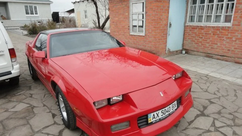 Chevrolet Camaro RS Targa 2