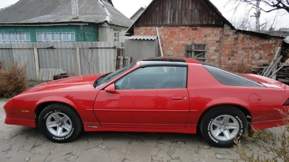 Chevrolet Camaro RS Targa 3