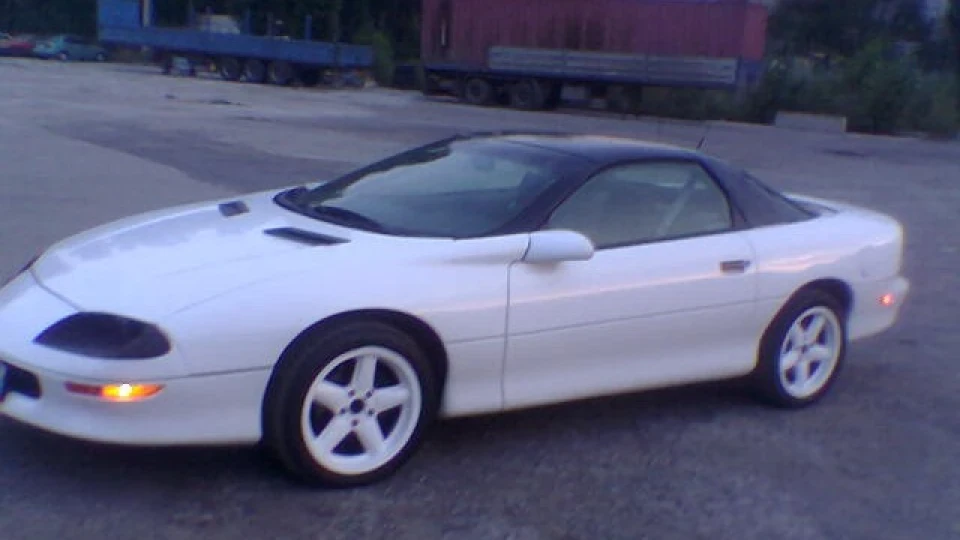 Chevrolet Camaro Z28 5.7 хутро V авто