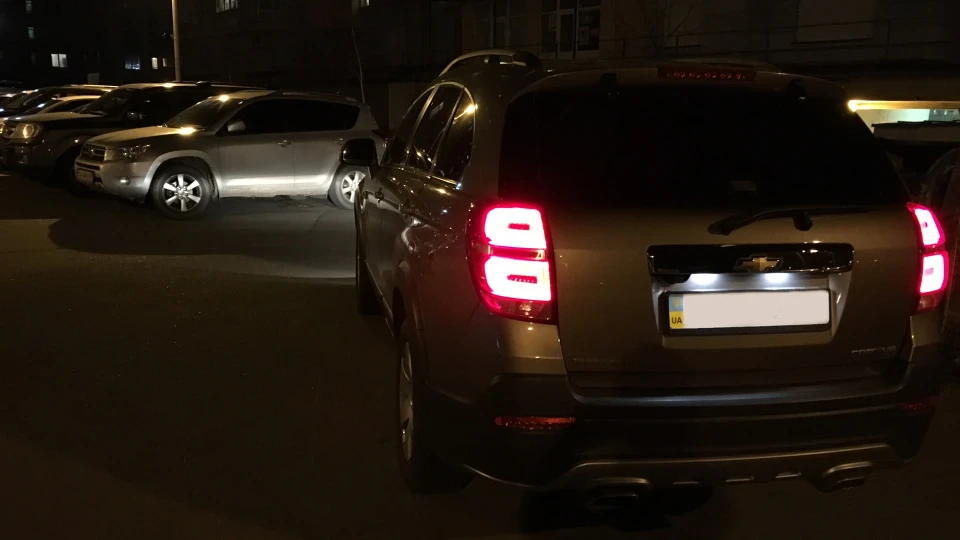 Chevrolet Captiva 2.4 AT Бежевая Капа 3
