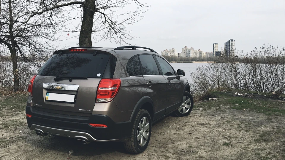 Chevrolet Captiva 2.4 AT Бежевая Капа 5