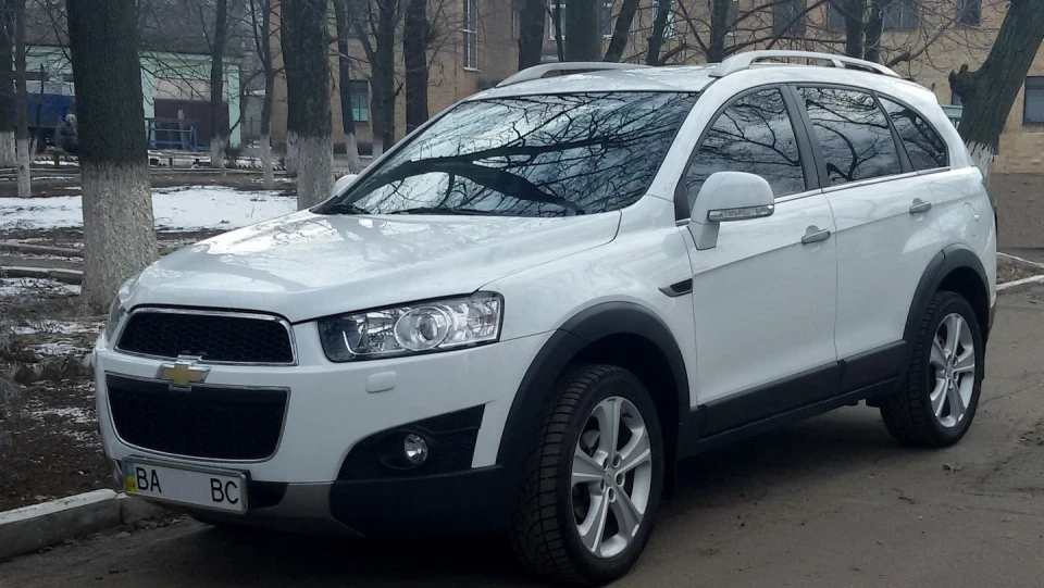 Chevrolet Captiva 3.0 LTZ 6-АТ 4