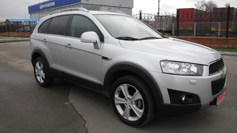 Chevrolet Captiva 3.0 V6 6AT 4WD 2
