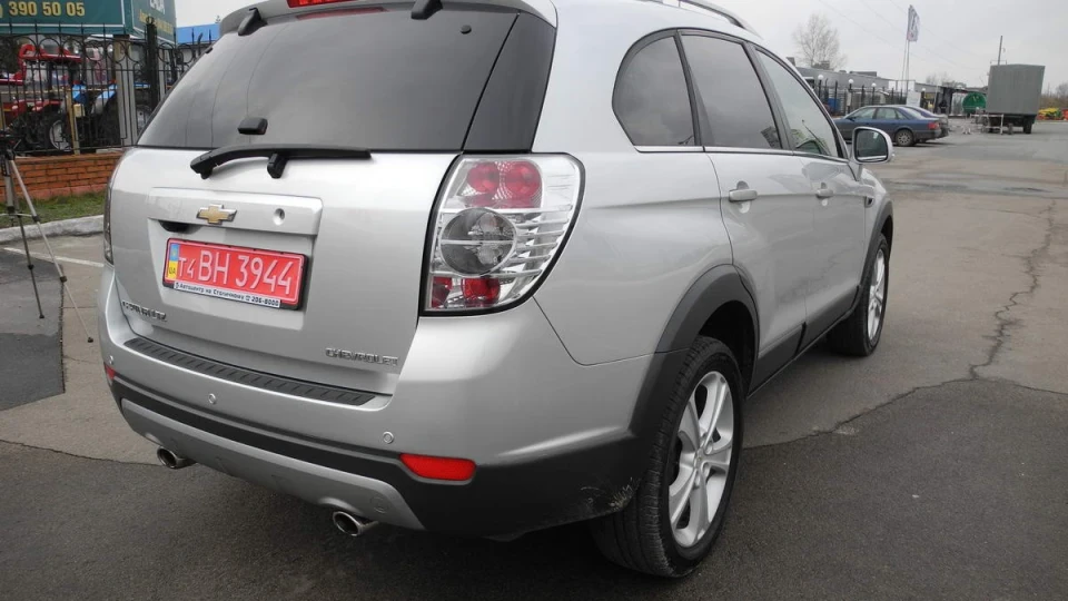 Chevrolet Captiva 3.0 V6 6AT 4WD 3
