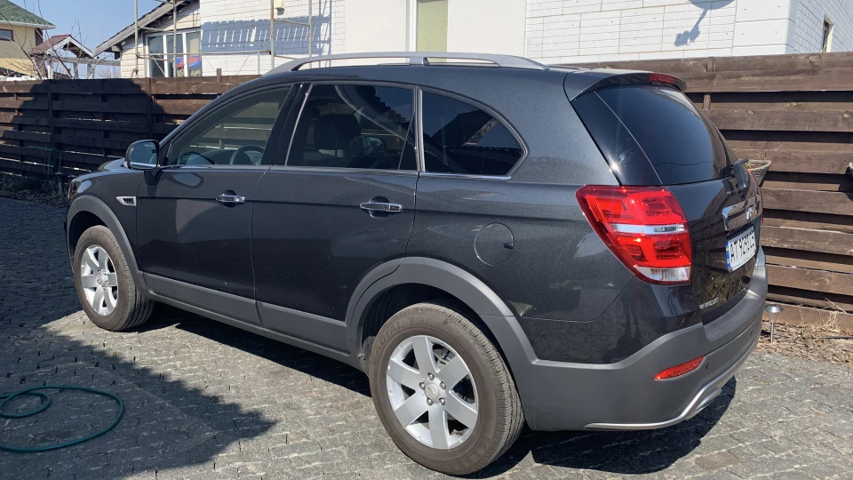 Chevrolet Captiva Son Of A Gun Grey 2
