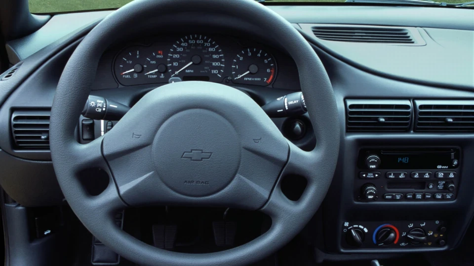 Chevrolet Cavalier 4