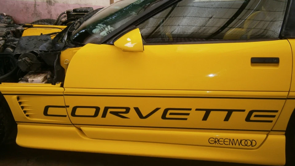 Chevrolet Corvette 5