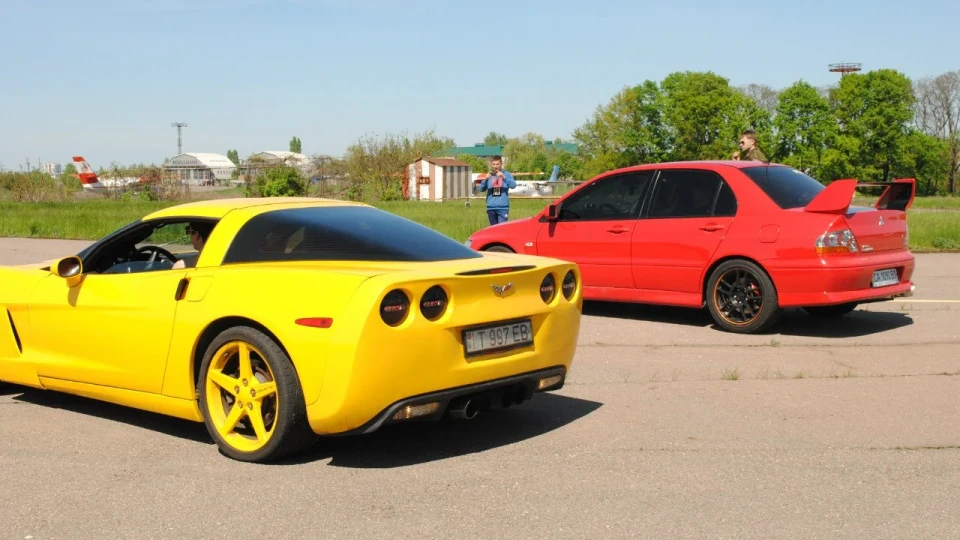 Chevrolet Corvette Отруйний Лимон