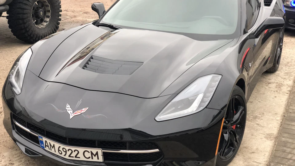 Chevrolet Corvette Stingray 4