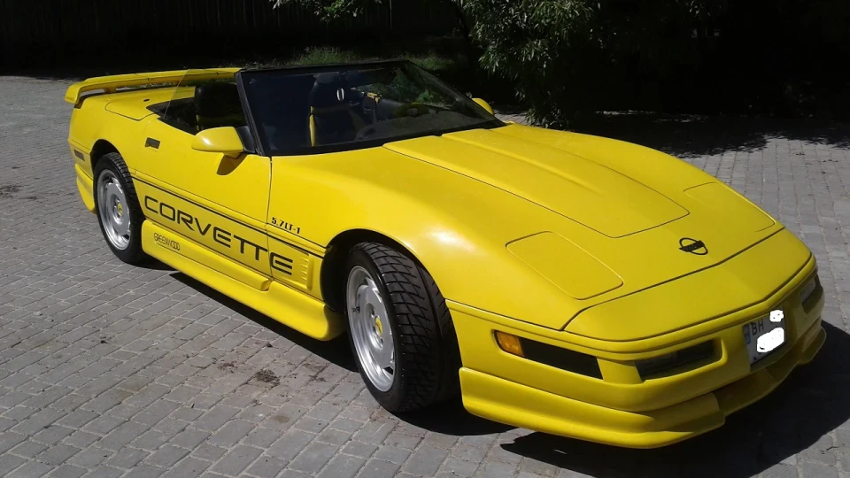 Chevrolet Corvette жовта легенда 2