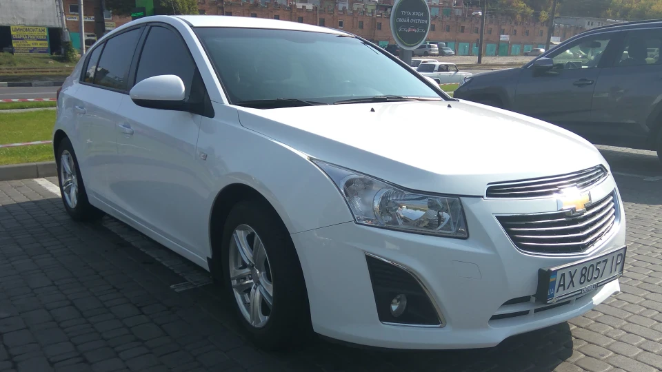 Chevrolet Cruze Hatchback 1,6i (124 к.с.) 5-хутро