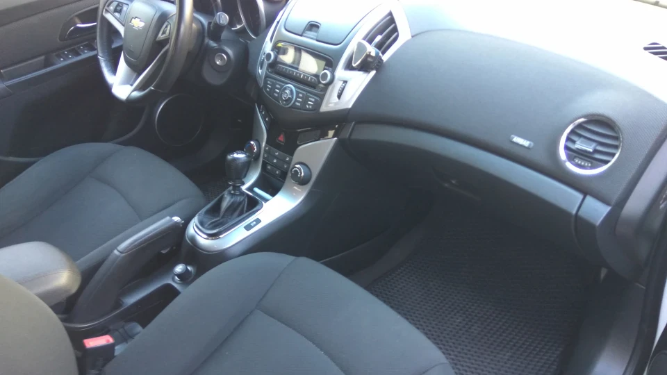 Chevrolet Cruze Hatchback 1,6i (124 к.с.) 5-хутро 5