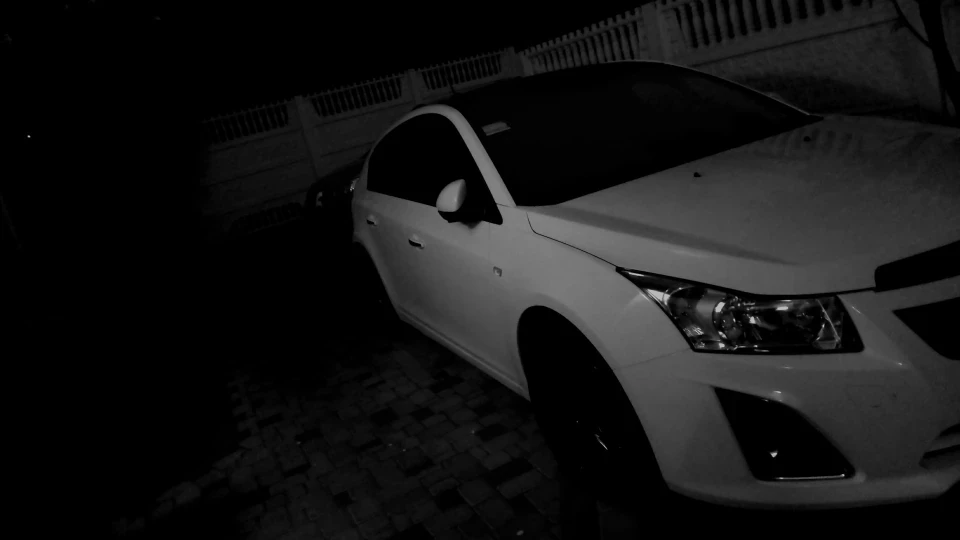 Chevrolet Cruze Hatchback WhiteDevil