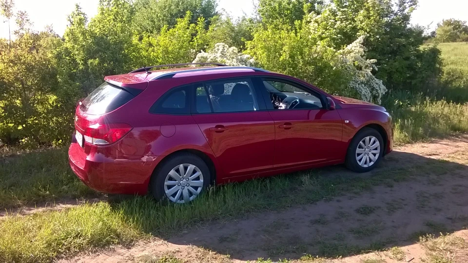 Chevrolet Cruze Station Wagon LT MT 2