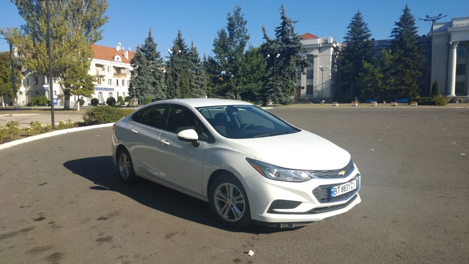 Chevrolet Cruze 4