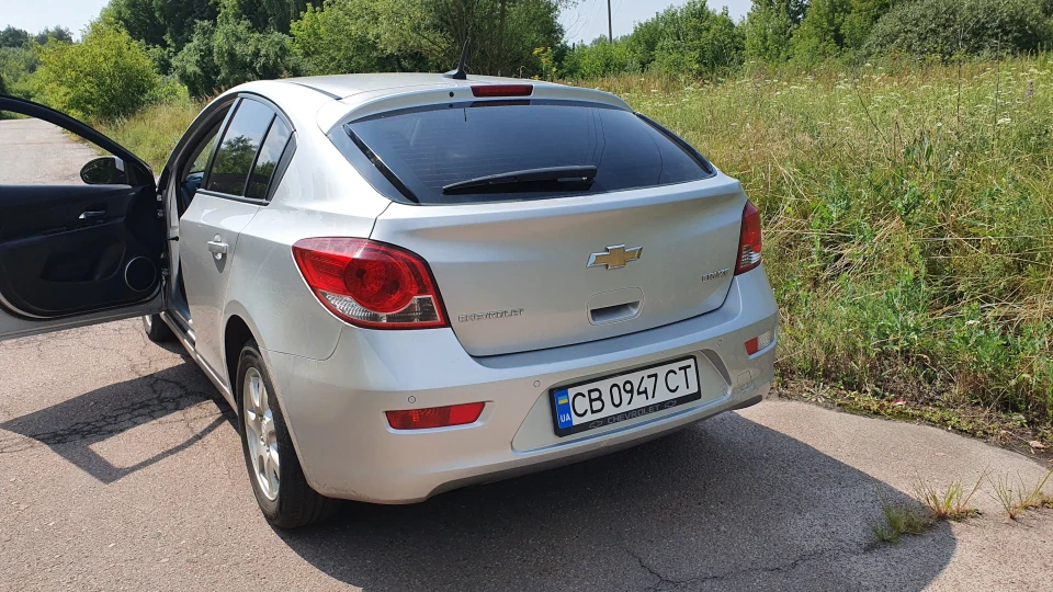 Chevrolet Cruze 4