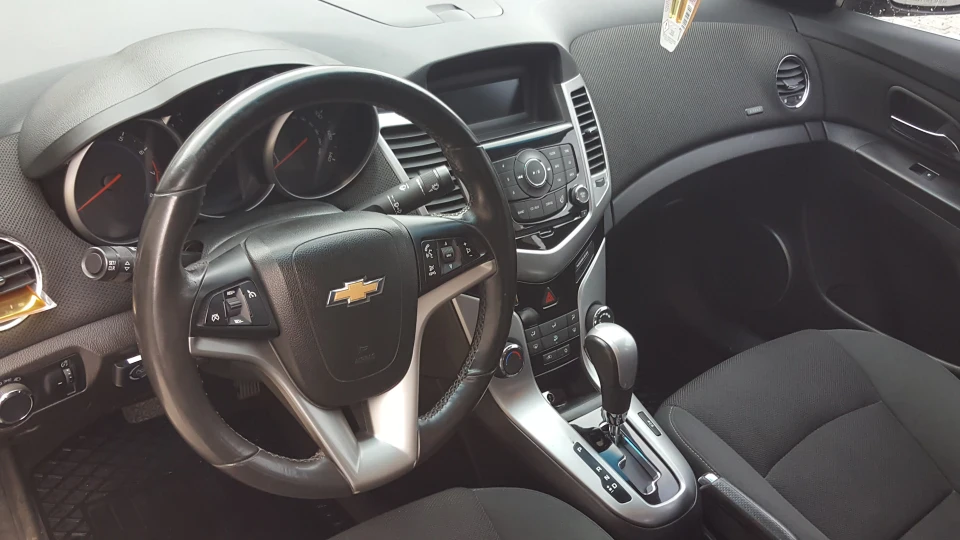 Chevrolet Cruze 4
