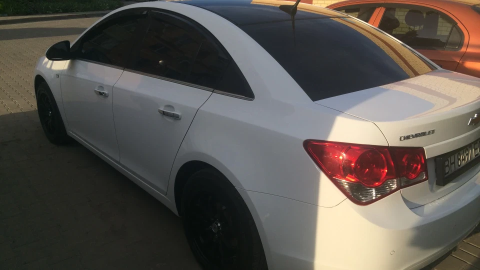 Chevrolet Cruze 4