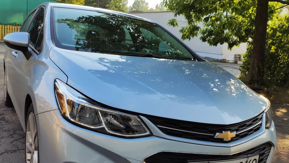 Chevrolet Cruze 1.4 TURBO 2