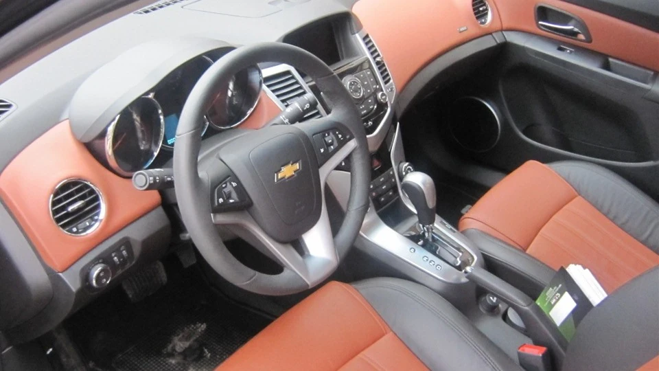 Chevrolet Cruze 1.8 AT LT Black Panther 4