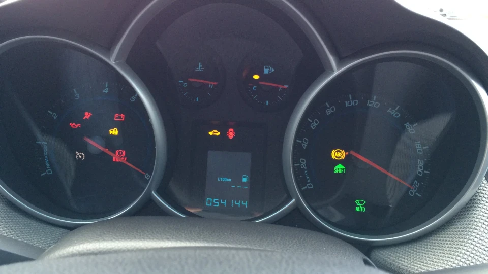 Chevrolet Cruze 1,8 МКПП 5