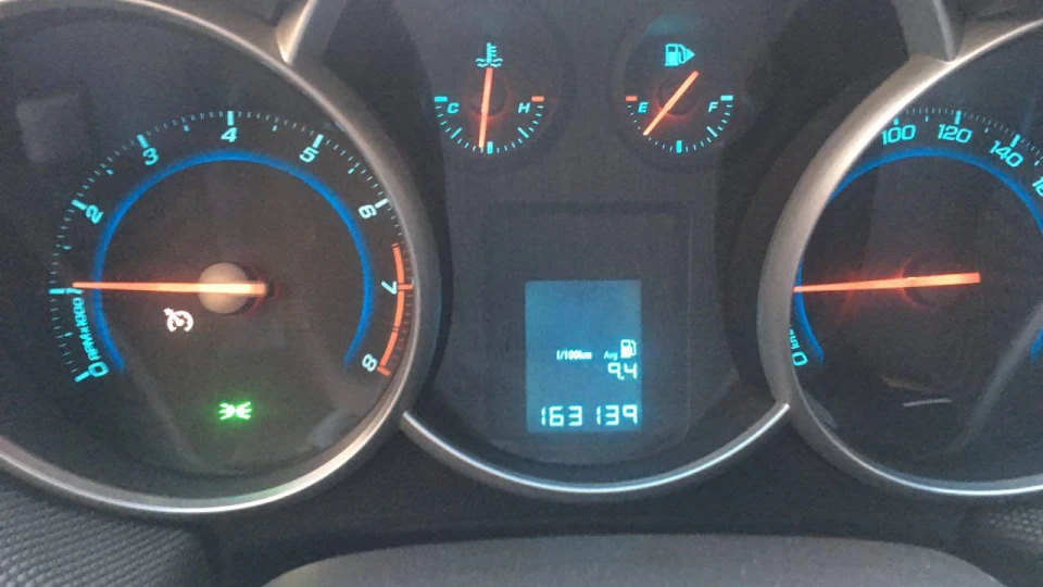 Chevrolet Cruze 1.8 Моя блондинка =)