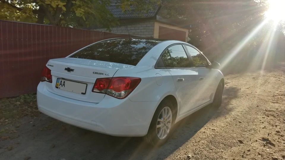 Chevrolet Cruze 2.0 vcdi LS MT 2