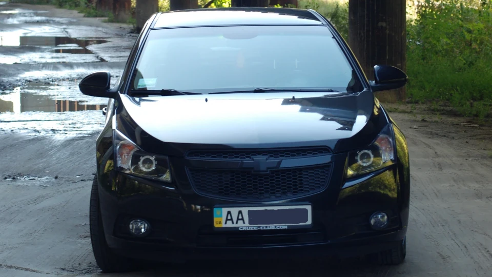 Chevrolet Cruze Black Cruze 2