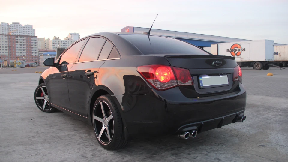 Chevrolet Cruze Black Edition 2