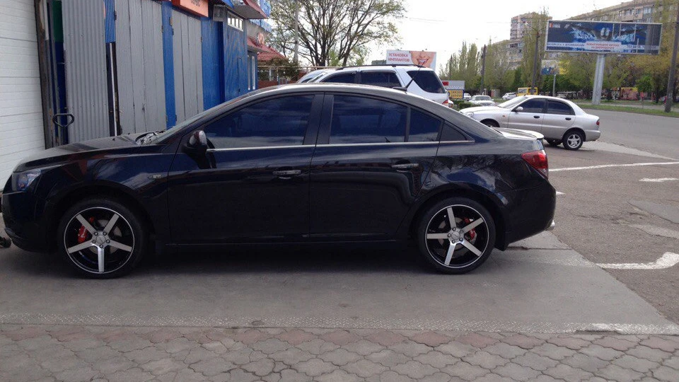 Chevrolet Cruze Black Edition 5
