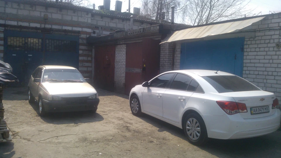 Chevrolet Cruze FL White 4