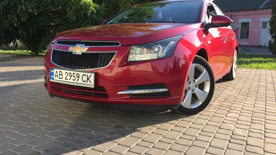 Chevrolet Cruze Червоний перламутр 2