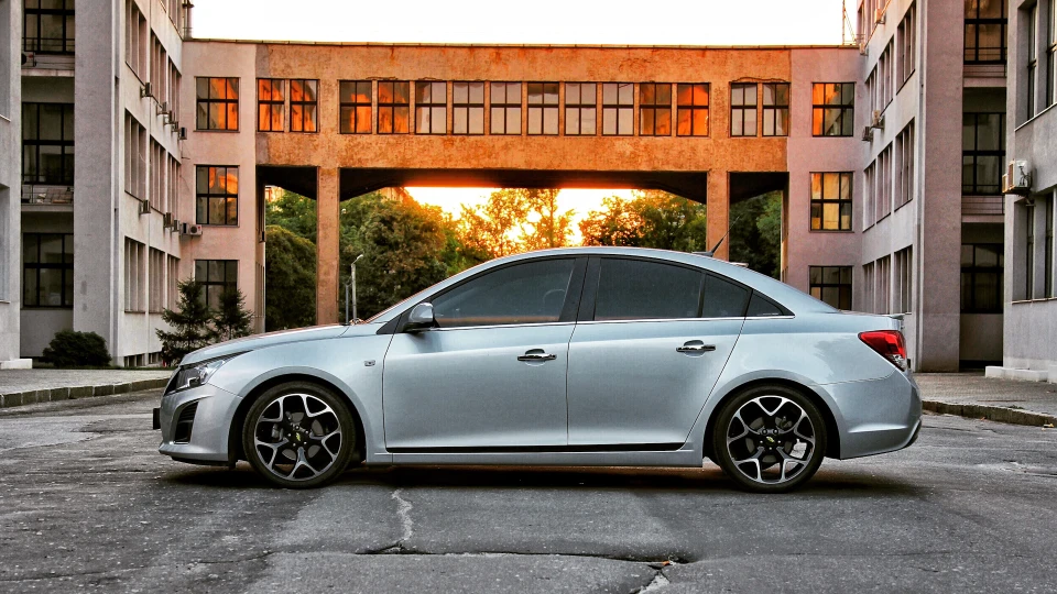 Chevrolet Cruze >>LateX bitch<< 2