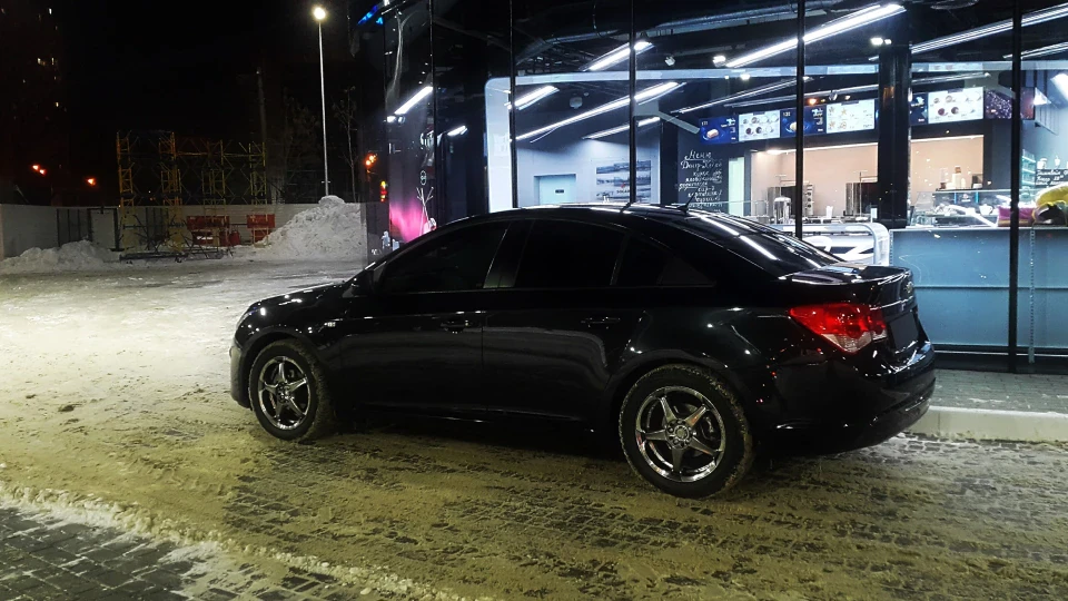 Chevrolet Cruze Y714 4
