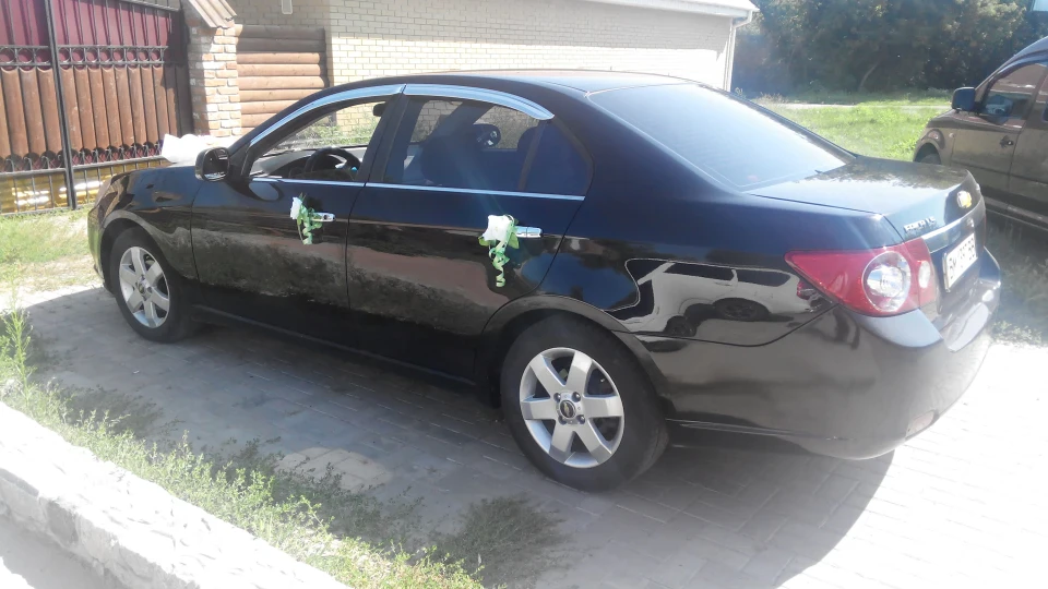 Chevrolet Epica чорна баржа 4