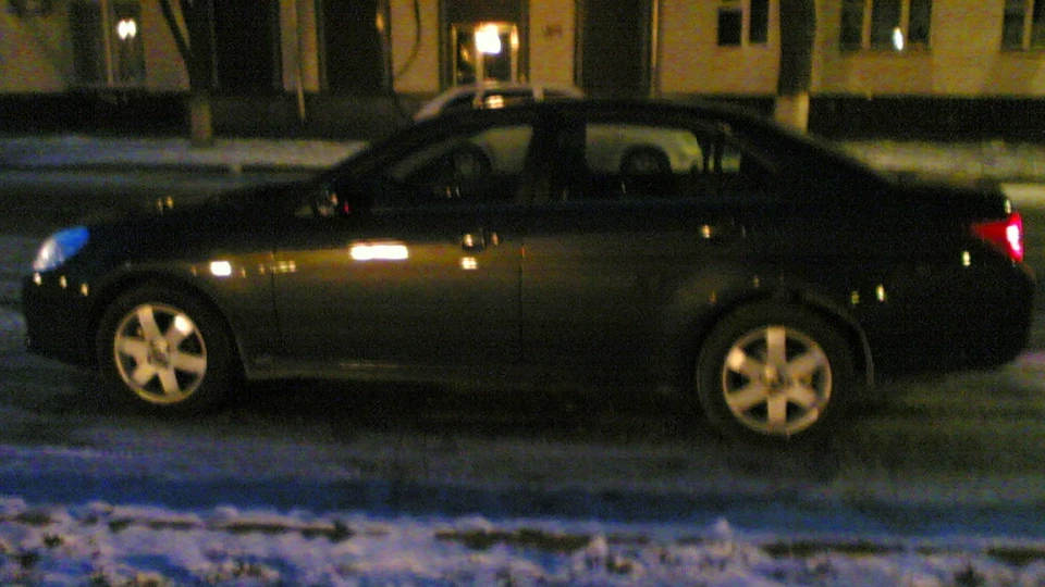 Chevrolet Epica перший з 2