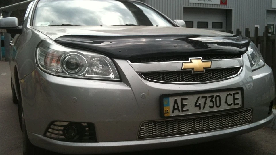 Chevrolet Epica сріблястий металік 2