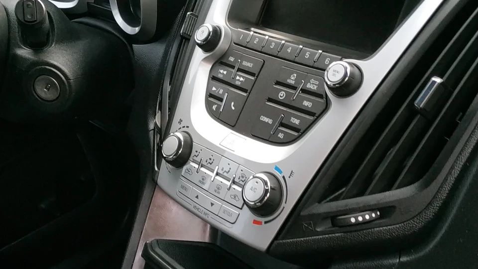 Chevrolet Equinox 2.4 бензин. 2