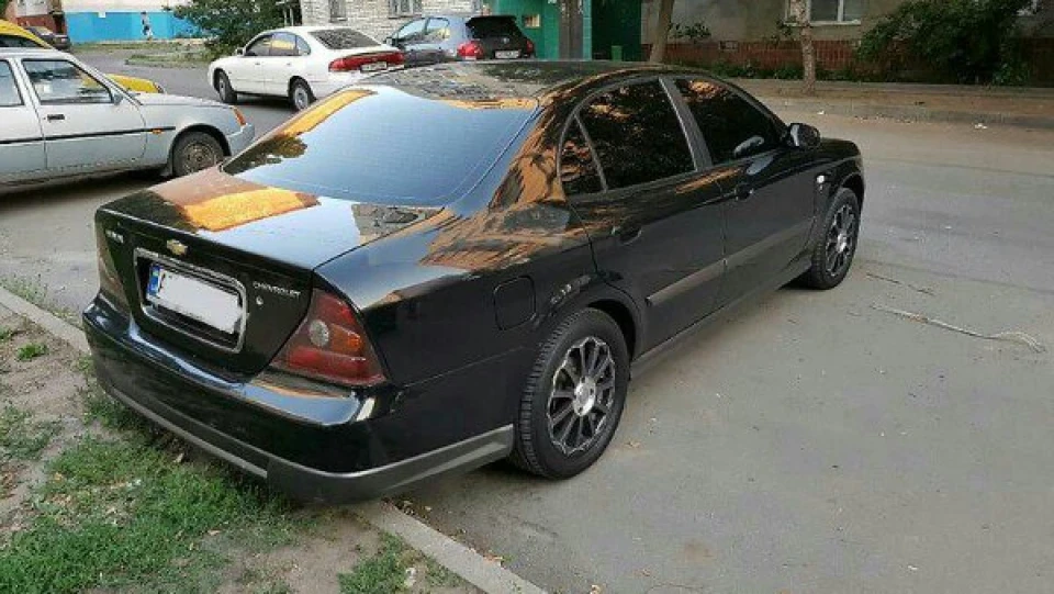 Chevrolet Evanda 2