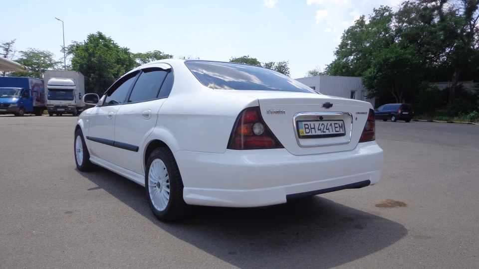 Chevrolet Evanda 2