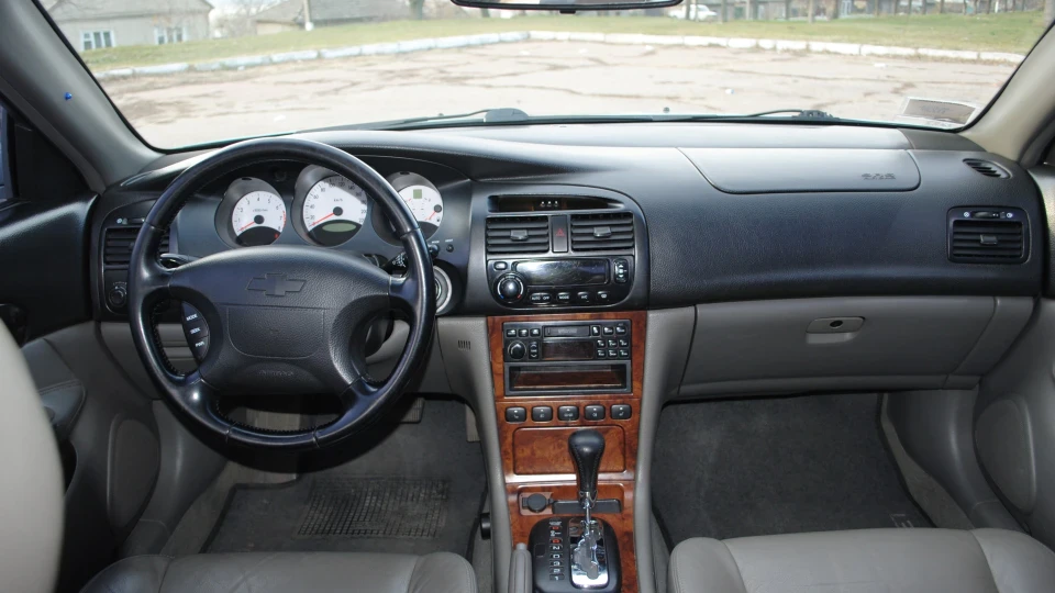 Chevrolet Evanda 3