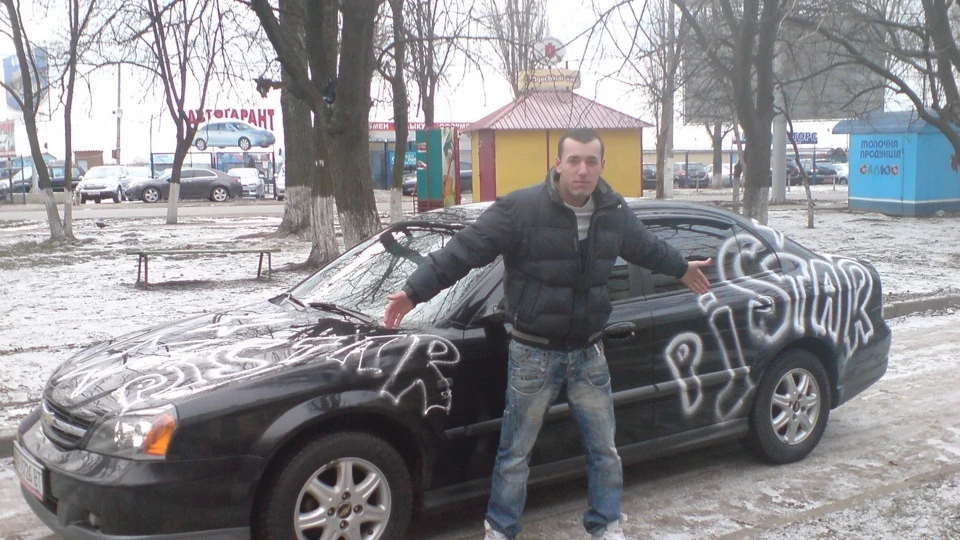 Chevrolet Evanda великий чорний 2