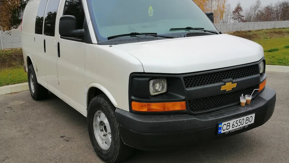 Chevrolet Express 2