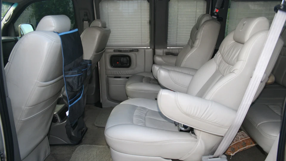 Chevrolet Express 4