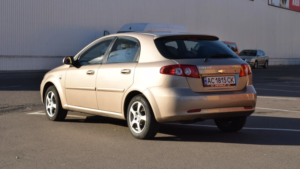 Chevrolet Lacetti 5D 2.0 дизель 2