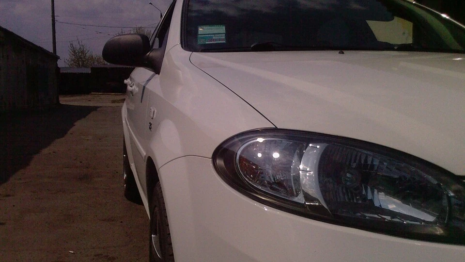 Chevrolet Lacetti 5D біла бабка кохання 4