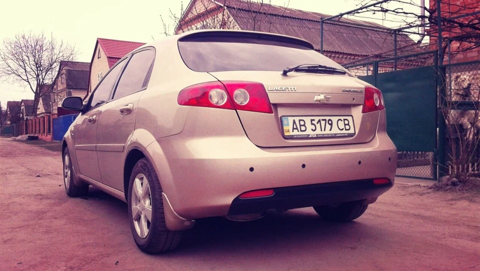 Chevrolet Lacetti 5D Individual 2
