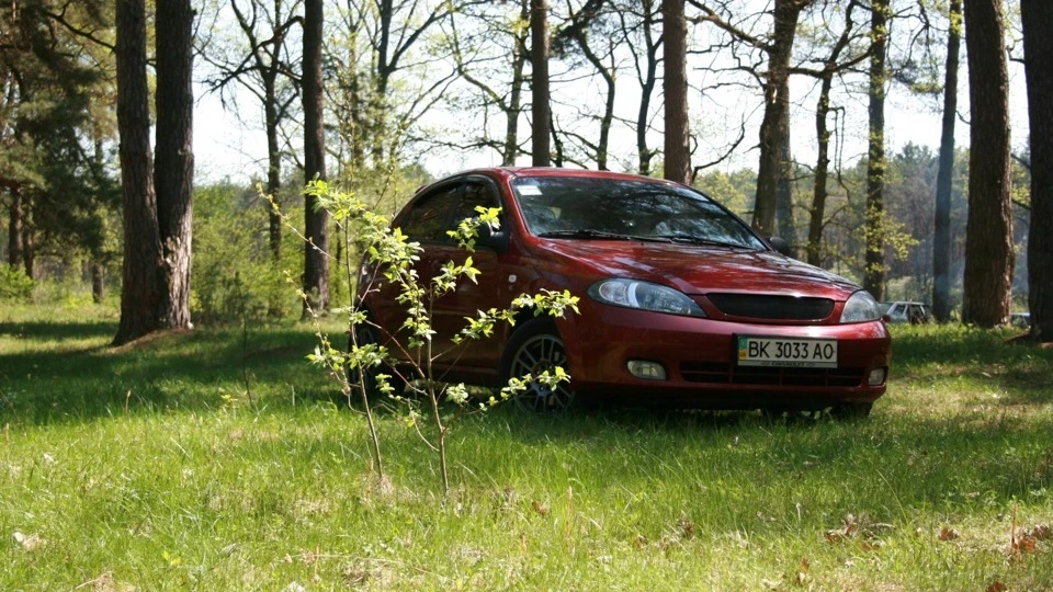 Chevrolet Lacetti 5D червона куля 1,6 SE+ 3