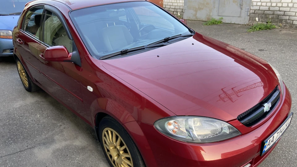 Chevrolet Lacetti 5D Червоний металік 2